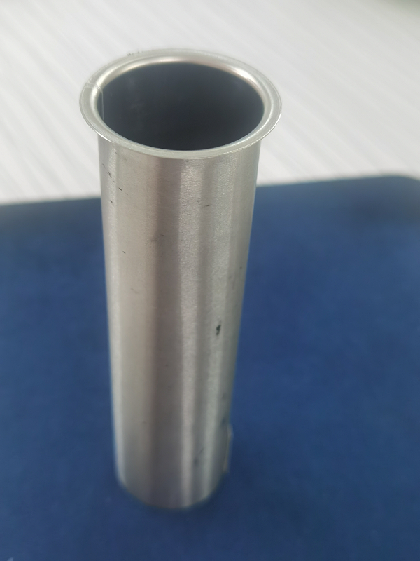 翻邊管